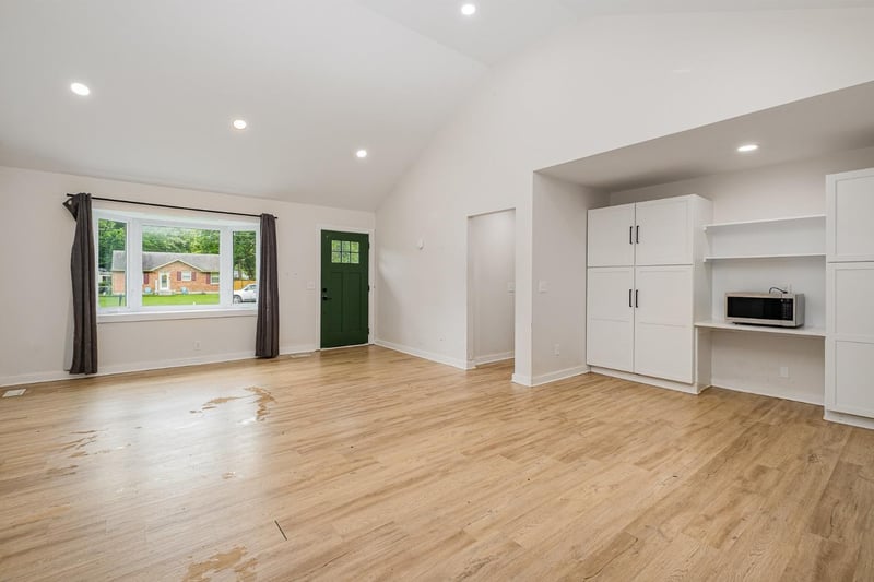 1811 Meadowgreen Dr, Murfreesboro, TN 37130