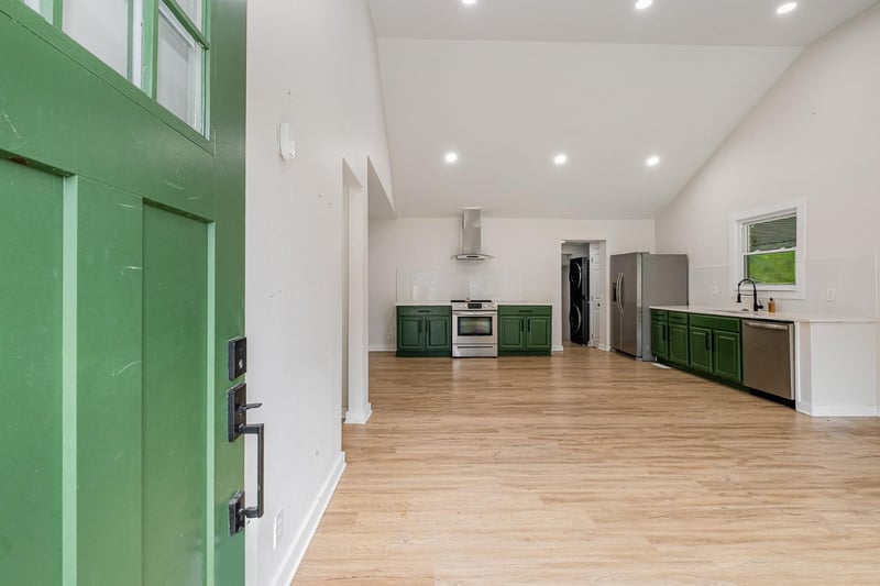 1811 Meadowgreen Dr, Murfreesboro, TN 37130