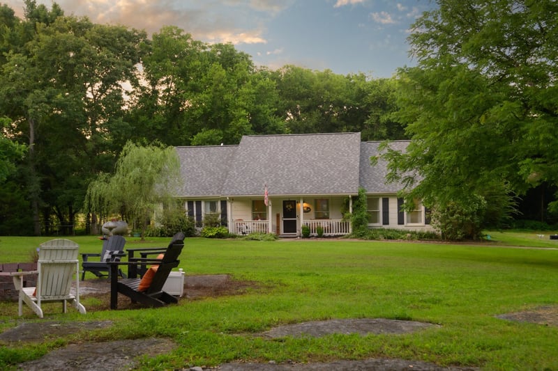 10523 E Lyon Rd, Readyville, TN 37149