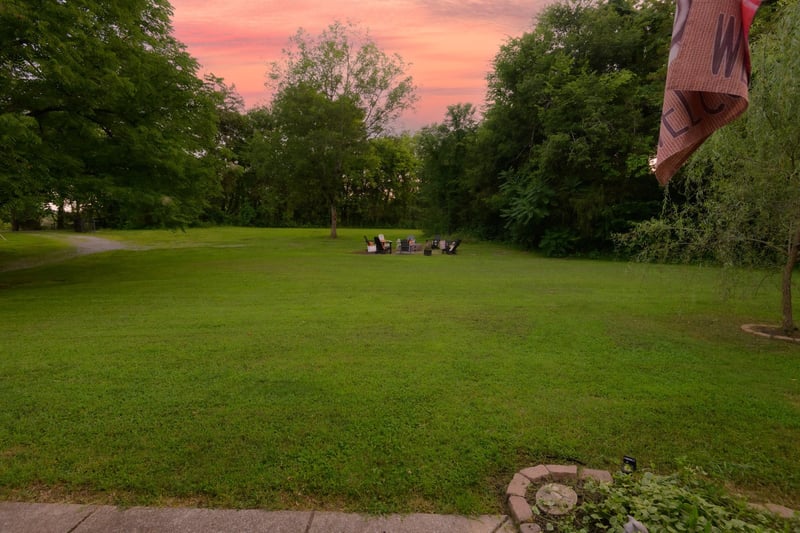 10523 E Lyon Rd, Readyville, TN 37149