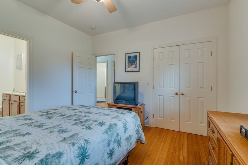 4664 New Cut Rd, Greenbrier, TN 37073