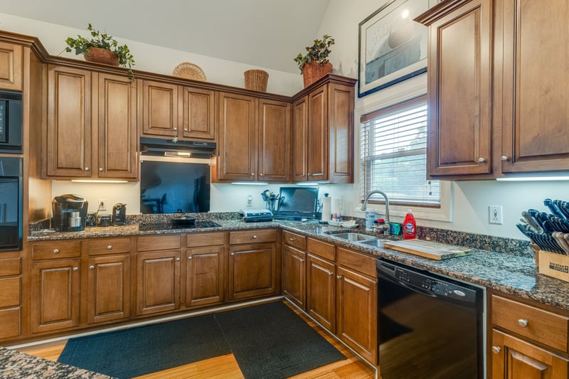 4664 New Cut Rd, Greenbrier, TN 37073