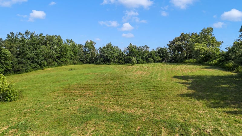 1517 Highway 70 , Kingston Springs, TN 37082