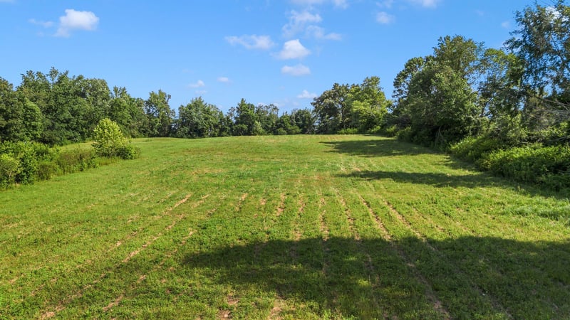 1517 Highway 70 , Kingston Springs, TN 37082