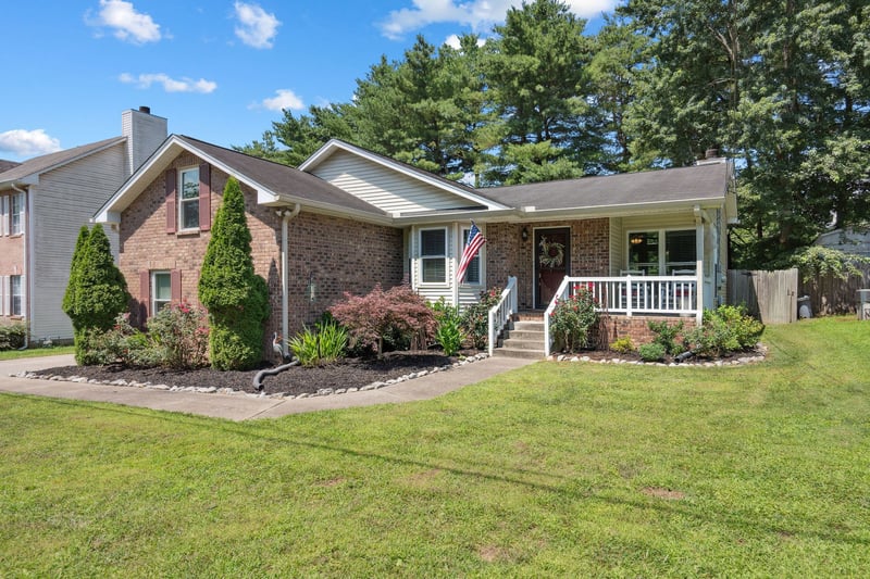 103 Northlake Dr, Hendersonville, TN 37075