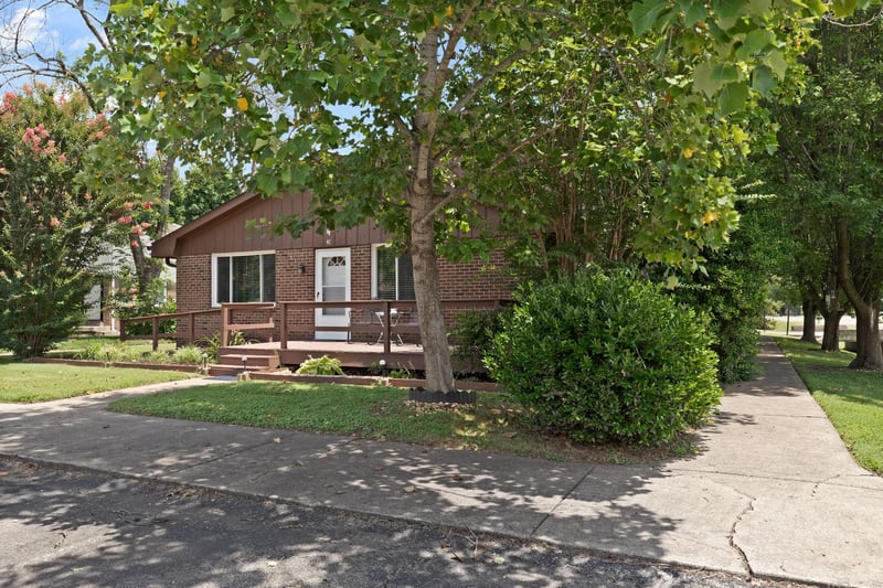 250 Donna Dr #4C, Hendersonville, TN 37075