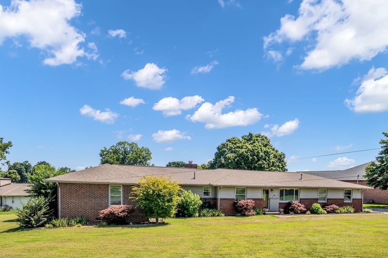 101 Cedarwood Dr, Hendersonville, TN 37075
