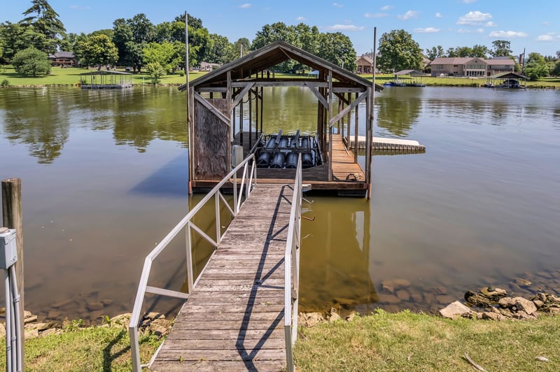 101 Cedarwood Dr, Hendersonville, TN 37075