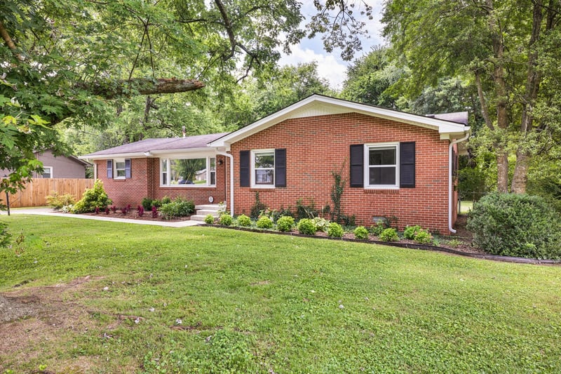 2010 Olympia Pl, Murfreesboro, TN 37130