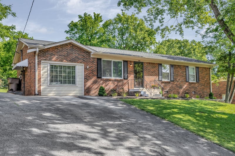 4985 Shihmen Dr, Antioch, TN 37013