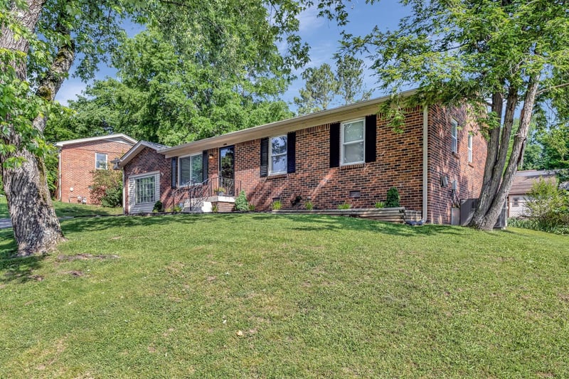 4985 Shihmen Dr, Antioch, TN 37013