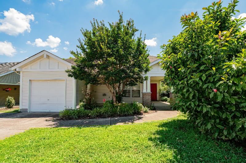 1869 Brookmeadow Ln, Hermitage, TN 37076