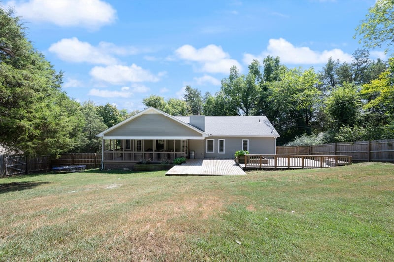 308 Due Ln, Columbia, TN 38401