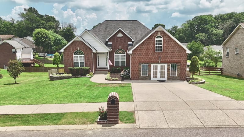 104 Camden Ct, Hendersonville, TN 37075