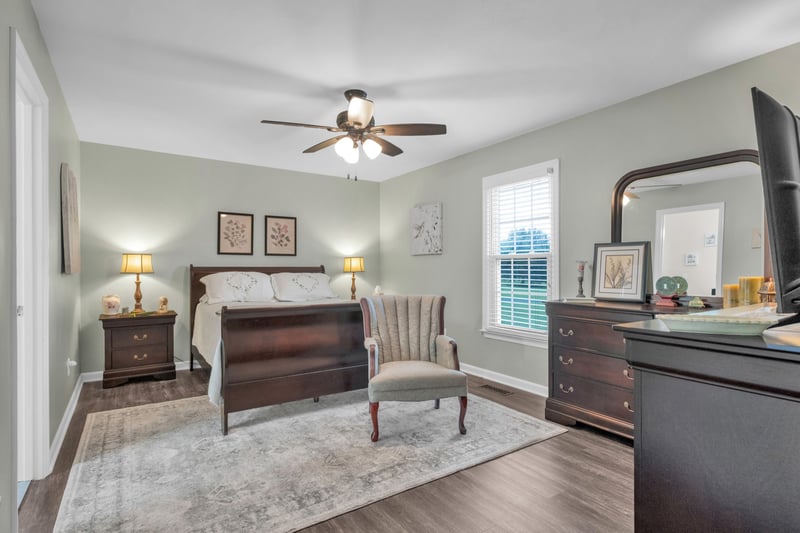 706 Running Deer Dr, Columbia, TN 38401