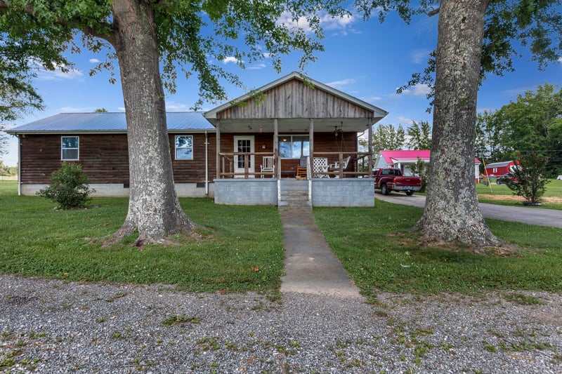 111 School St, Cumberland Furnace, TN 37051