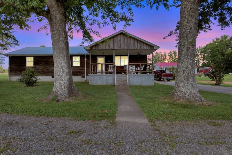 111 School St, Cumberland Furnace, TN 37051