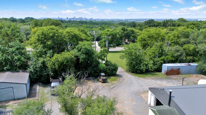 201 Hart Ln, Nashville, TN 37207