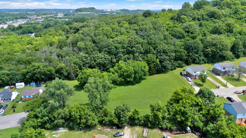 201 Hart Ln, Nashville, TN 37207