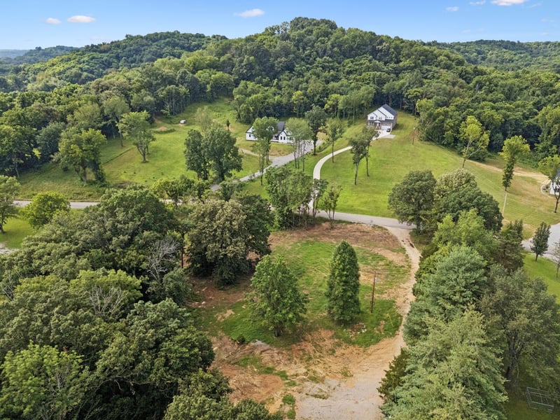 4270 Moore Ln, Culleoka, TN 38451