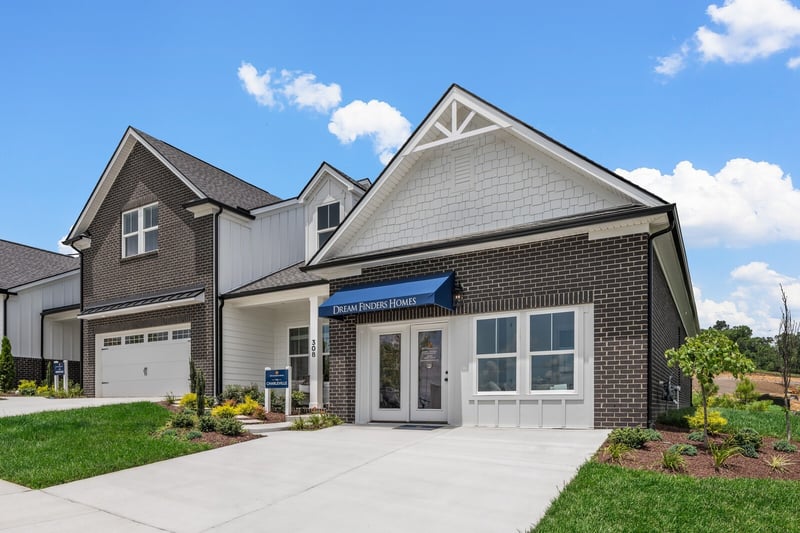 317 Buckwood Ln, Thompsons Station, TN 37179