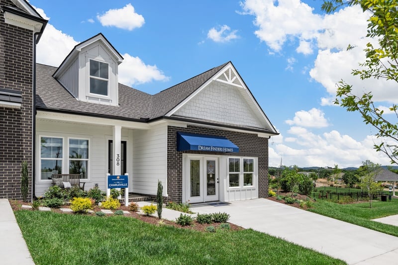 317 Buckwood Ln, Thompsons Station, TN 37179