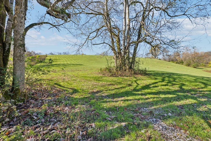 4094 Akin Rg, Williamsport, TN 38487