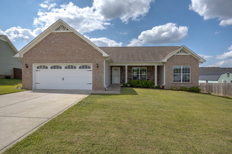 3011 Dove Ct, Spring Hill, TN 37174