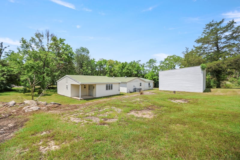 561 Odoms Bend Rd, Gallatin, TN 37066