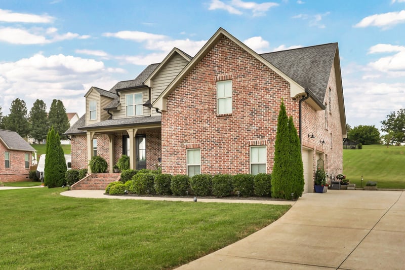 4058 Oak Pointe Dr, Pleasant View, TN 37146