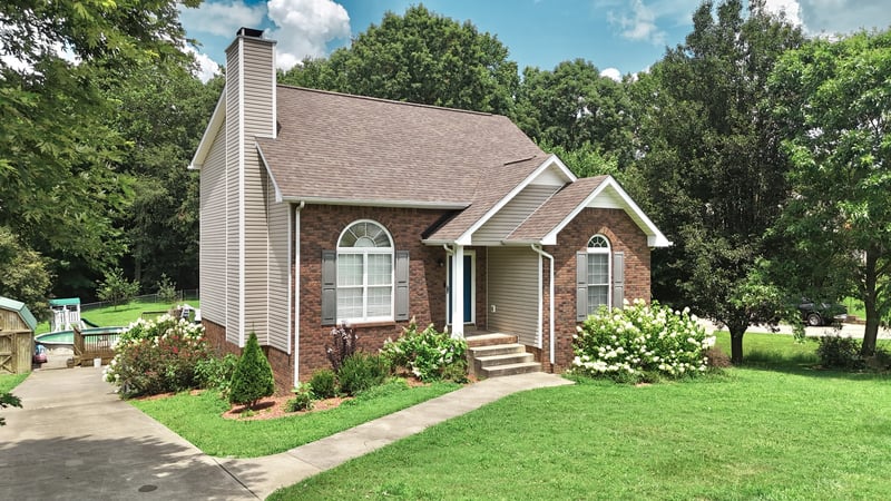 1069 Heatherwood Rd, Pleasant View, TN 37146