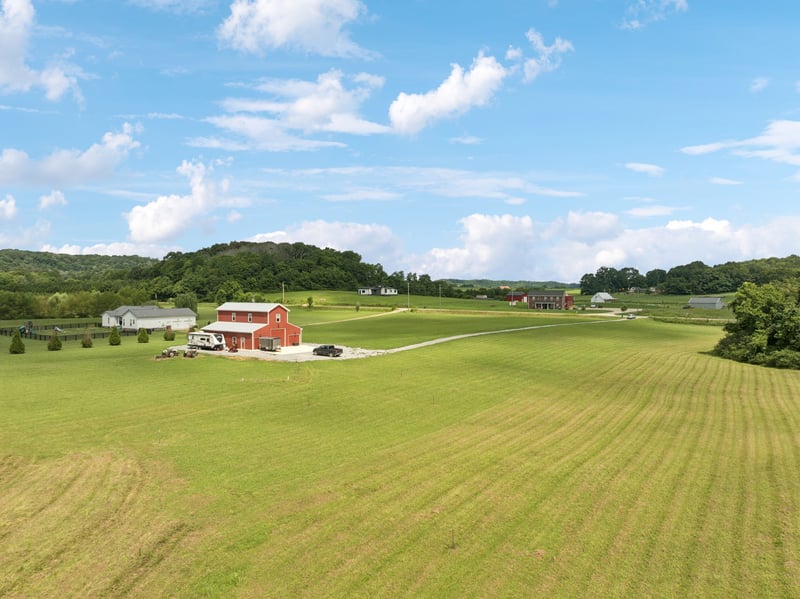 4215 Hampshire Pike, Hampshire, TN 38461