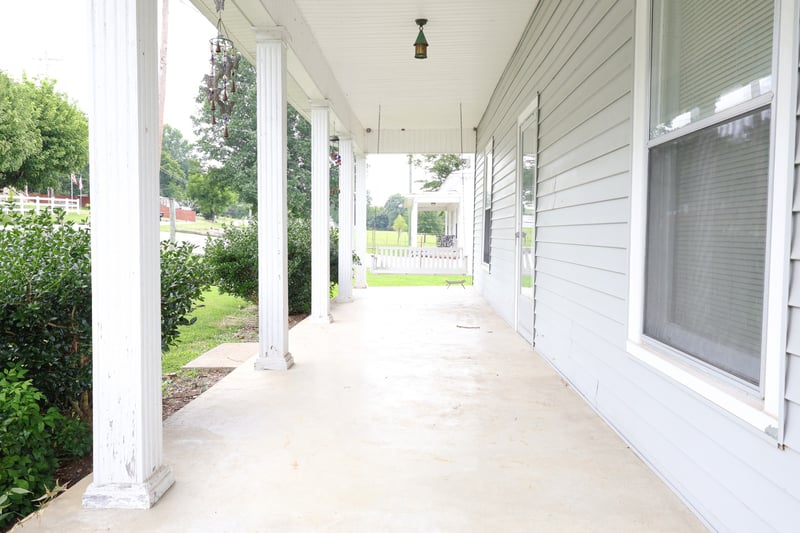 8 Brush Creek Rd, Brush Creek, TN 38547