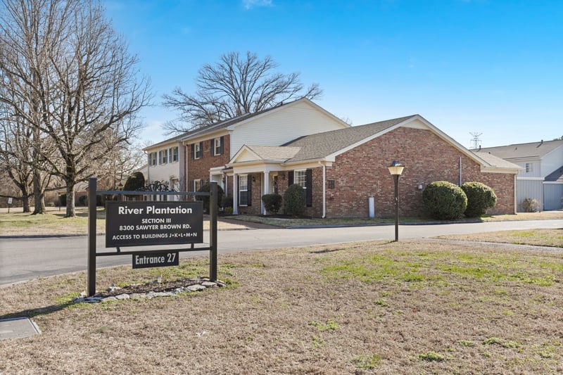 8300 Sawyer Brown Rd #L303, Nashville, TN 37221