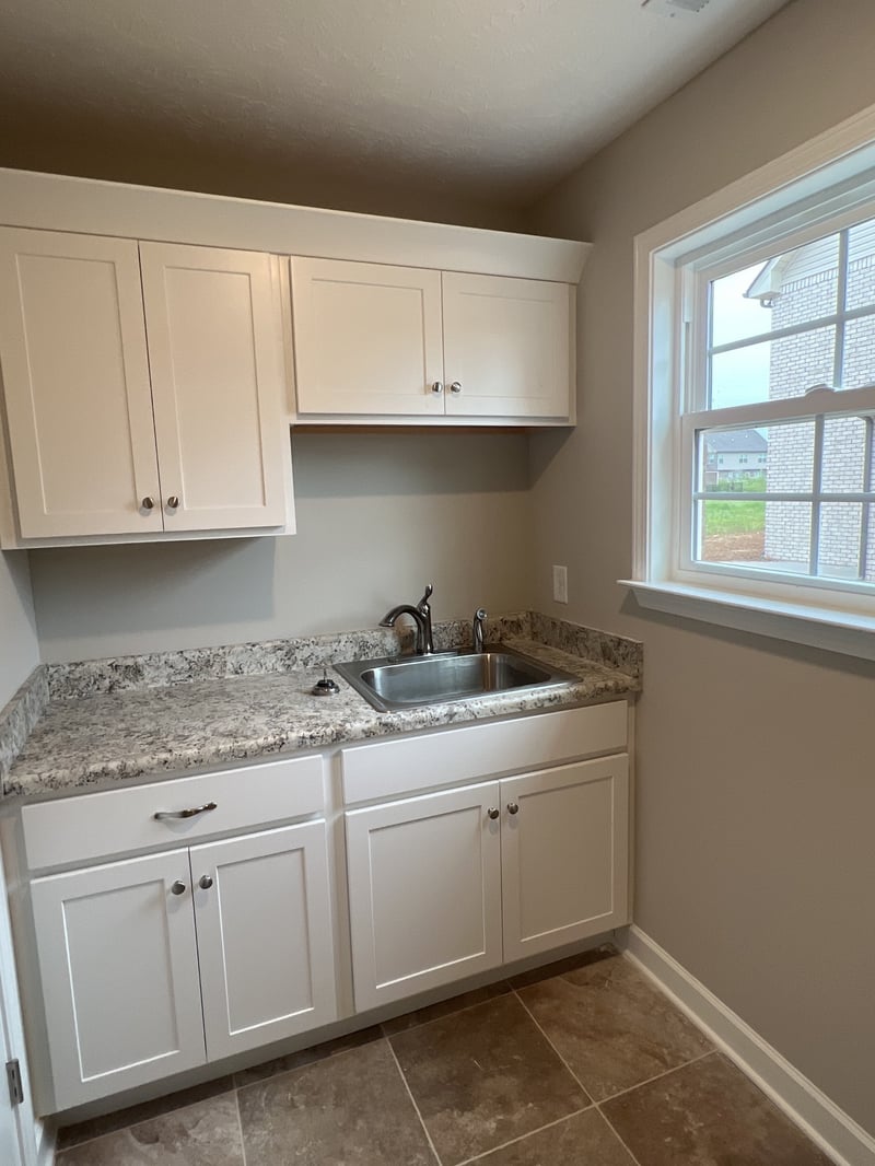 3333 Curie Cir, Christiana, TN 37037