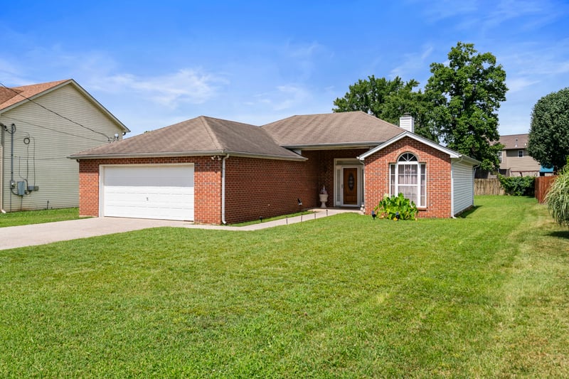 5009 Sunshine Dr, Antioch, TN 37013