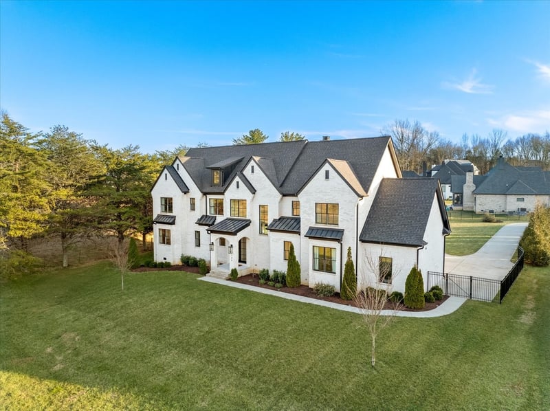 105 Stillwind Ct, Nolensville, TN 37135