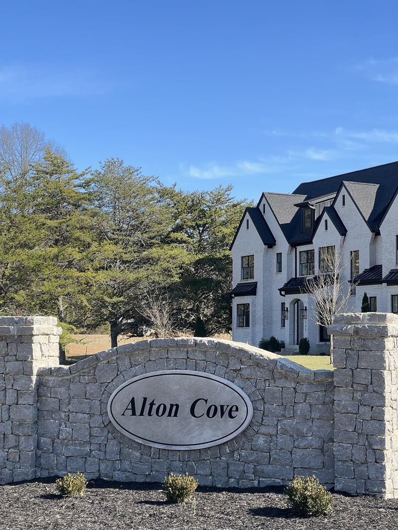 105 Stillwind Ct, Nolensville, TN 37135