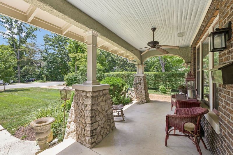 813 Barrow Ct, Columbia, TN 38401