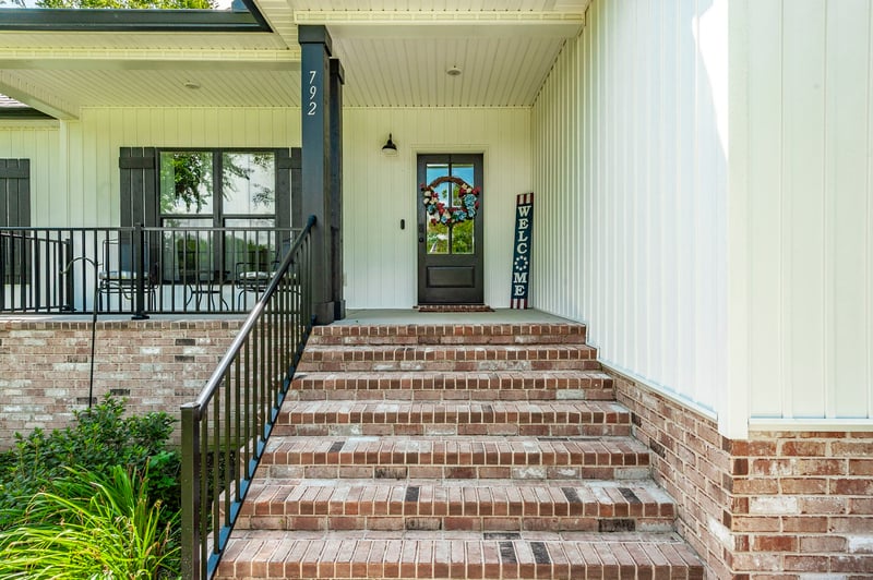 792 Greenfield Ln, Castalian Springs, TN 37031