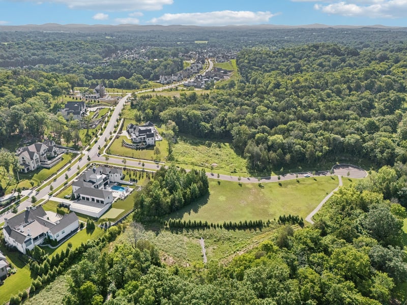 8905 Dovetail Ct, College Grove, TN 37046