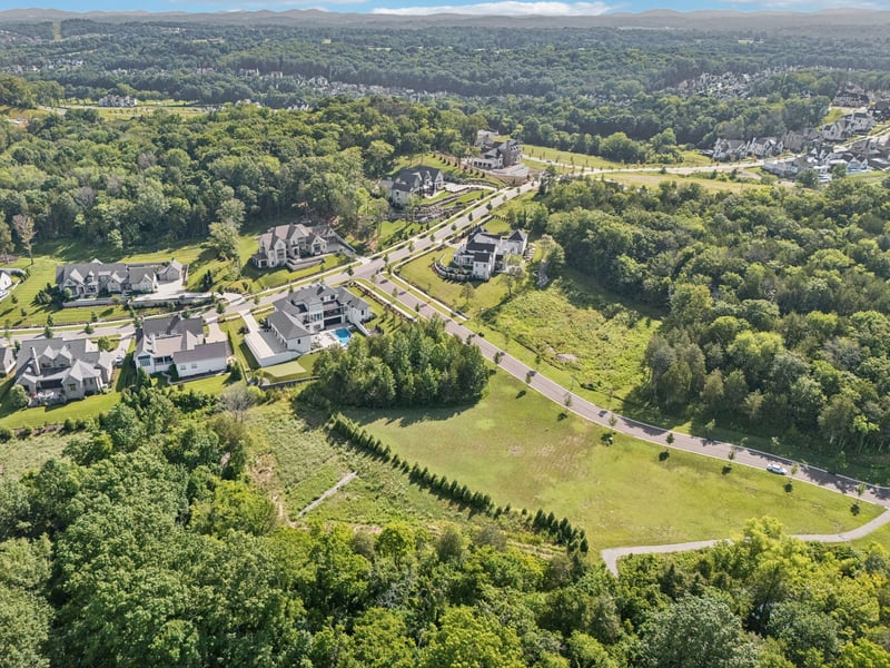 8905 Dovetail Ct, College Grove, TN 37046