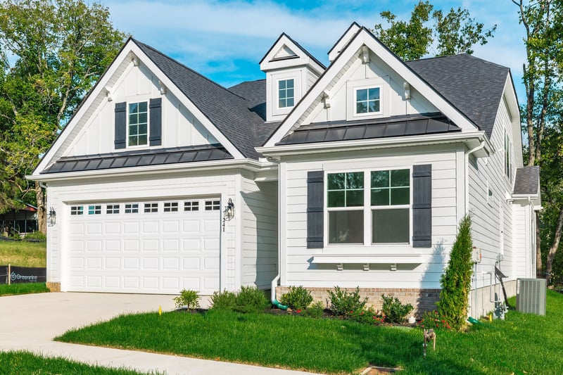 241 Crown Gardens Ct, Hermitage, TN 37076