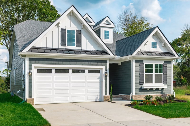 221 Crown Gardens Ct, Hermitage, TN 37076