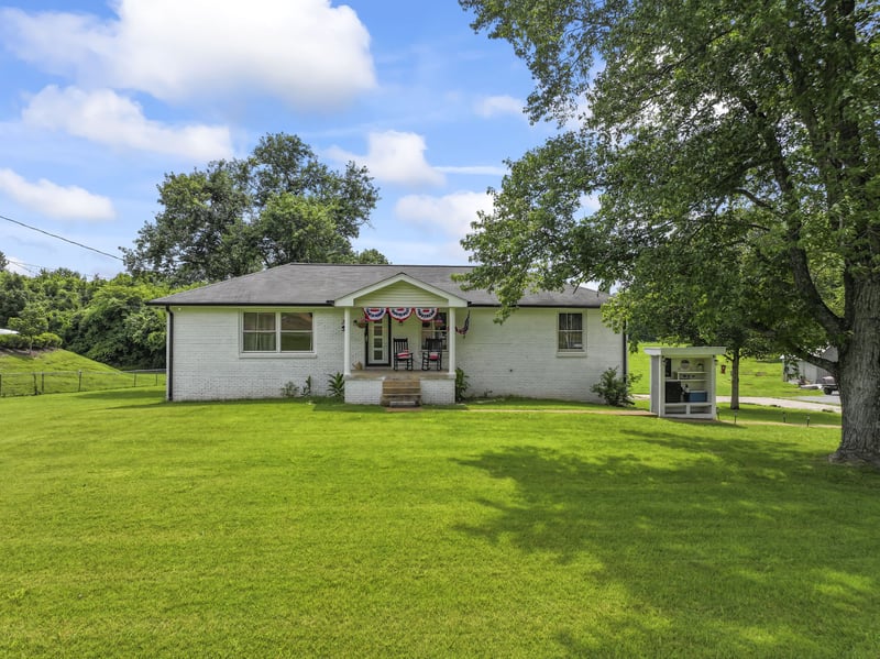 7163 Nolensville Rd, Nolensville, TN 37135