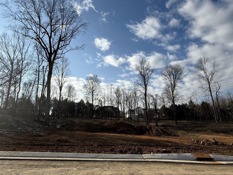 5713 Nola Dr, Arrington, TN 37014