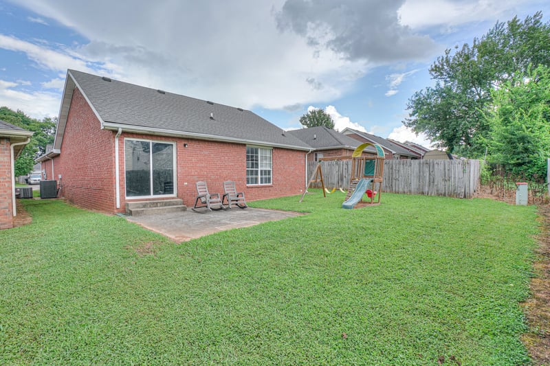 615 Freedom Ct, Murfreesboro, TN 37129