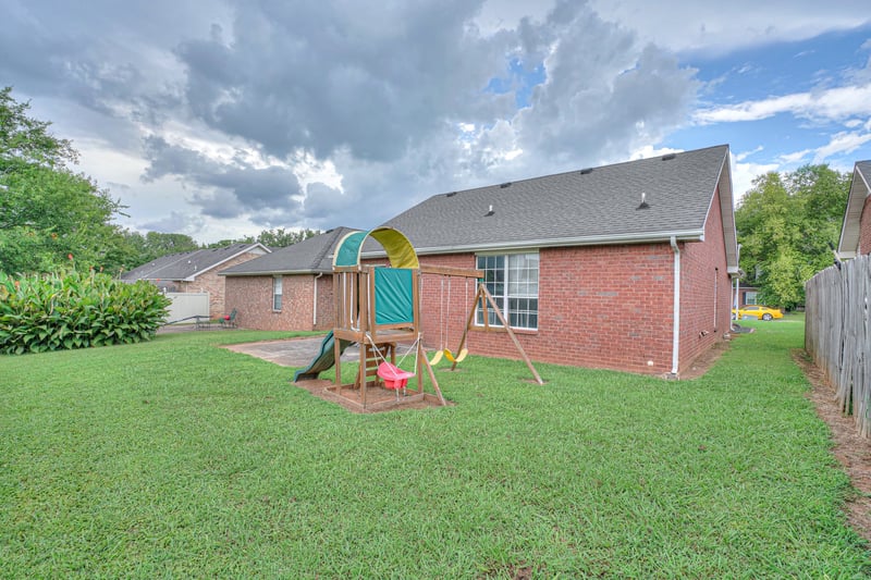 615 Freedom Ct, Murfreesboro, TN 37129