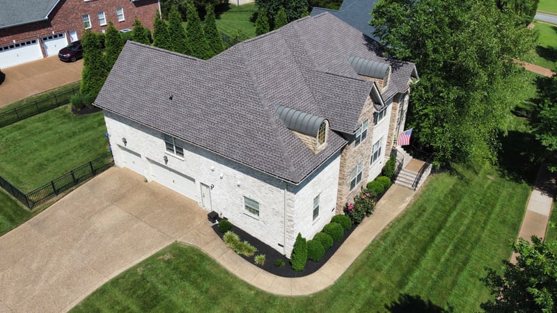 1000 Redwood Way, Hendersonville, TN 37075