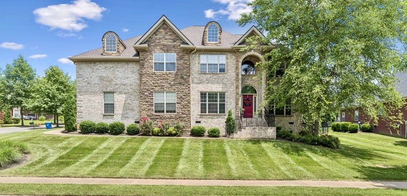 1000 Redwood Way, Hendersonville, TN 37075